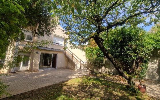 Maison à louer à CHAMPIGNY-SUR-MARNE